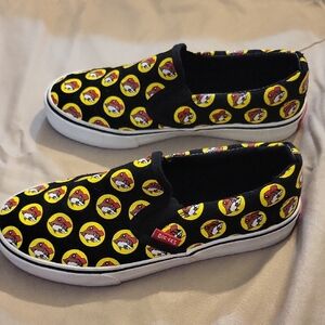 Buc-ees Slipon shoes ladies size 6